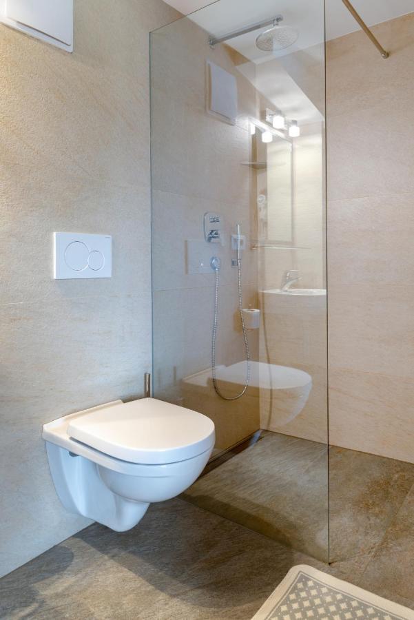 Apartments Udera เซลวาดีวัลการ์เดนา ภายนอก รูปภาพ